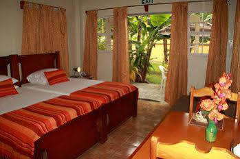 Greenhaven Cottage Bed And Breakfast Tobago Esterno foto